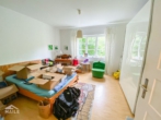 Schlafzimmer - Exklusive, vollmöblierte Altbauwohnung in begehrter Lage von S-Degerloch