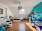 Schlafzimmer 2 - Großzügiges Einfamilienhaus mit tollem Home-Office Anbau!
