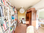 Arbeiten / Schlafen - Charmante, sonnige 2,5 Zimmer-Galeriewohnung mit Tiefgarage und 2 Balkonen