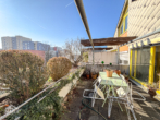 Balkon unten - Charmante, sonnige 2,5 Zimmer-Galeriewohnung mit Tiefgarage und 2 Balkonen