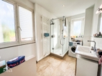 Badezimmer - Hochwertige 3 Zimmer Wohnung mit Parkettböden und Balkon in gefragter Lage