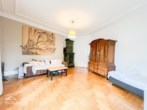 Wohn-Esszimmer - Charmante 2-Zimmer-Wohnung mit Balkon und Einbauküche im beliebten Heusteigviertel