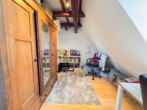 DG - Arbeitszimmer 2 - Sonnige 4-Zimmer-Maisonette mit Stellplatz – Wohnen im wunderschönen Fachwerkhaus!