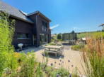 Aussenansicht - Modernes, ökologisch optimiertes Traumhaus in unverbaubarer Naturlage.