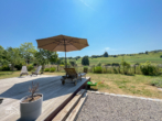 Aussenansicht - Modernes, ökologisch optimiertes Traumhaus in unverbaubarer Naturlage.