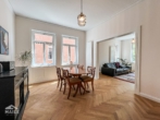 Wohn-Esszimmer - Hochwertig 3-Zimmerwohnung mit EBK, Balkon und Ausblick ins Grüne.