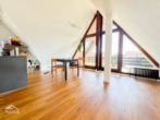 Esszimmer - Helle 3-Zimmer-Maisonettewohnung mit EBK und sonnigem Balkon.