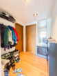 Garderobe - Helle 3-Zimmer-Maisonettewohnung mit EBK und sonnigem Balkon.