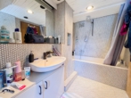 Badezimmer - Helle 3-Zimmer-Maisonettewohnung mit EBK und sonnigem Balkon.