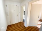 Eingangsbereich - Modernes Wohnen mit Blick ins Grüne – 2 Zimmer Wohnung mit zwei Balkonen und tollem Blick