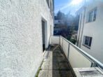Balkon 1 - Modernes Wohnen mit Blick ins Grüne – 2 Zimmer Wohnung mit zwei Balkonen und tollem Blick