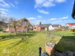 Garten - Großes 1-2 Familienhaus mit großem Garten, Doppelgarage und Ausbaupotenzial!