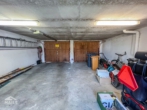 Garage - Großes 1-2 Familienhaus mit großem Garten, Doppelgarage und Ausbaupotenzial!