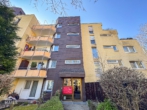 Huseingang - Sonnige 3-Zimmerwohnung mit zwei Loggien und TG-Stellplatz!