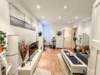 Wohnzimmer - Möblierte 2,5 Zimmerwohnung mit EBK und Balkon im belieben Heusteigviertel