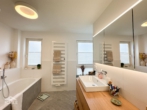Bad 1 - Haus in Haus! Hochwertige 4,5 Zi-Wohnung mit Garten, 2 Bädern und TG