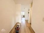 Flur - Sanierte 4-Zimmer Wohnung mit zwei Balkonen und Garage!