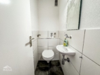 WC - Sanierte 4-Zimmer Wohnung mit zwei Balkonen und Garage!