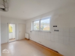 Küche - Sonnige 4-Zimmerwohnung mit 3 Balkonen in der schönen Lenzhalde!