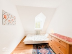 Schlafzimmer 4 - Bestlage am Waldrand! Repräsentatives 1-2 Familienhaus mit Garten und Garage.