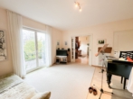 Wohnzimmer EG - Bestlage am Waldrand! Repräsentatives 1-2 Familienhaus mit Garten und Garage.