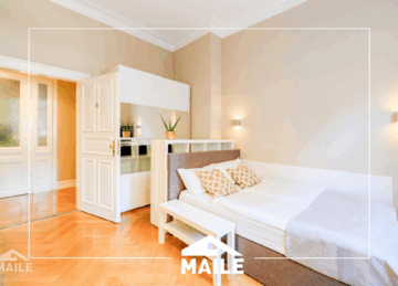 Stilvoll möblierte 1-Zimmer-Wohnung im Herzen des Heusteigviertels, 70180 Stuttgart, Etagenwohnung