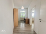 Durchgangszimmer/ Büro - Gemütliche, 3,5-Zimmerwohnung in zentraler Lage mit EBK!
