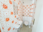 WC - Sonnige 3,5-Zimmerwohnung mit toller Aussicht, Einbauküche und Garage! Auch WG-geeignet!