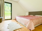 Schlafzimmer - bedroom - Luxuriöses Einfamilienhaus mit Garage und Pool! – Luxurious detached house with garage and pool!