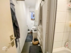 Badezimmer - Charmante 2,5 Zimmer-Altbau-Wohnung mit EBK und Balkon