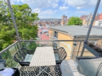 Balkon - Moderne 2,5-Zimmer-Wohnung mit EBK über den Dächern des beliebten Heusteigviertels