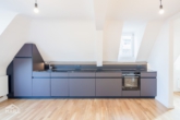 Küche - Moderne 2,5-Zimmer-Wohnung mit EBK über den Dächern des beliebten Heusteigviertels