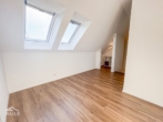 Flur - Maisonette-Traum mit zwei Sonnenbalkonen – Stilvolles Wohnen in Stuttgart-Kaltental