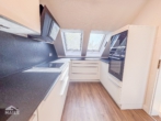 Küche - Maisonette-Traum mit zwei Sonnenbalkonen – Stilvolles Wohnen in Stuttgart-Kaltental