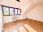 Esszimmer - Maisonette-Traum mit zwei Sonnenbalkonen – Stilvolles Wohnen in Stuttgart-Kaltental