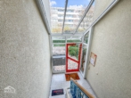 Treppenhaus - Sonnige 3-Zimmer Wohnung mit Balkon und TG-Stellplatz!