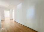 Eingangsbereich - Modernisierte 3-Zimmerwohnung mit EBK, Terrasse und Garten!