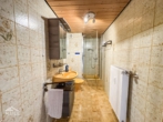 ELW Bad - Vielseitig nutzbares und sehr gepflegtes 1-3 Familienhaus mit unverbaubarer Aussicht.
