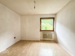 Schlafen DG 2 - Vielseitig nutzbares und sehr gepflegtes 1-3 Familienhaus mit unverbaubarer Aussicht.