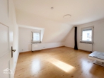 Kinder-/ Arbeitszimmer - Sonnige Maisonettewohnung mit zwei Bädern und zwei Terrassen in Stuttgart-Feuerbach!