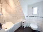 Badezimmer 1 - Sonnige Maisonettewohnung mit zwei Bädern und zwei Terrassen in Stuttgart-Feuerbach!
