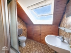 Badezimmer DG - Großes Reihenendhaus mit Garten und Garage in gefragter Lage.