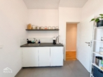 Küche - Neuwertige 3- Zimmerwohnung mit EBK und Balkon im belieben Heusteigviertel