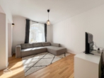 Wohn- und Arbeitszimmer - Neuwertige 3- Zimmerwohnung mit EBK und Balkon im belieben Heusteigviertel