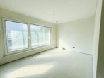 Zimmer 1 - Großzügige 3,5-Zimmer Wohnung mit Balkon und TG-Stellplatz!