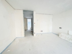 Zimmer 2 - Großzügige 3,5-Zimmer Wohnung mit Balkon und TG-Stellplatz!
