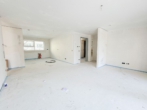 Wohn-/Essbereich - Großzügige 3,5-Zimmer Wohnung mit Balkon und TG-Stellplatz!