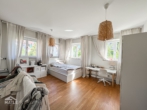 Wohnung Gartengeschoss - Zentral gelegenes MFH mit hochwertigen Wohnungen und großem Grundstück