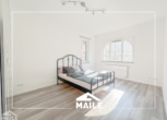 Schlafzimmer - Diese tolle 3-Zimmerwohnung mit EBK und 2 Balkonen befindet sich im beliebten Heusteigviertel!