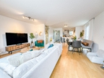 Wohnzimmer - Großzügiges Reihenendhaus mit Garten, Dachterrasse und Wärmepumpe